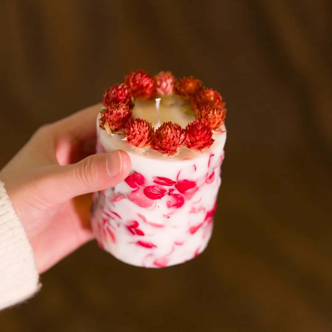 Red and White Petal Dried Flower Scented Candle Handmade Soy Wax Candle