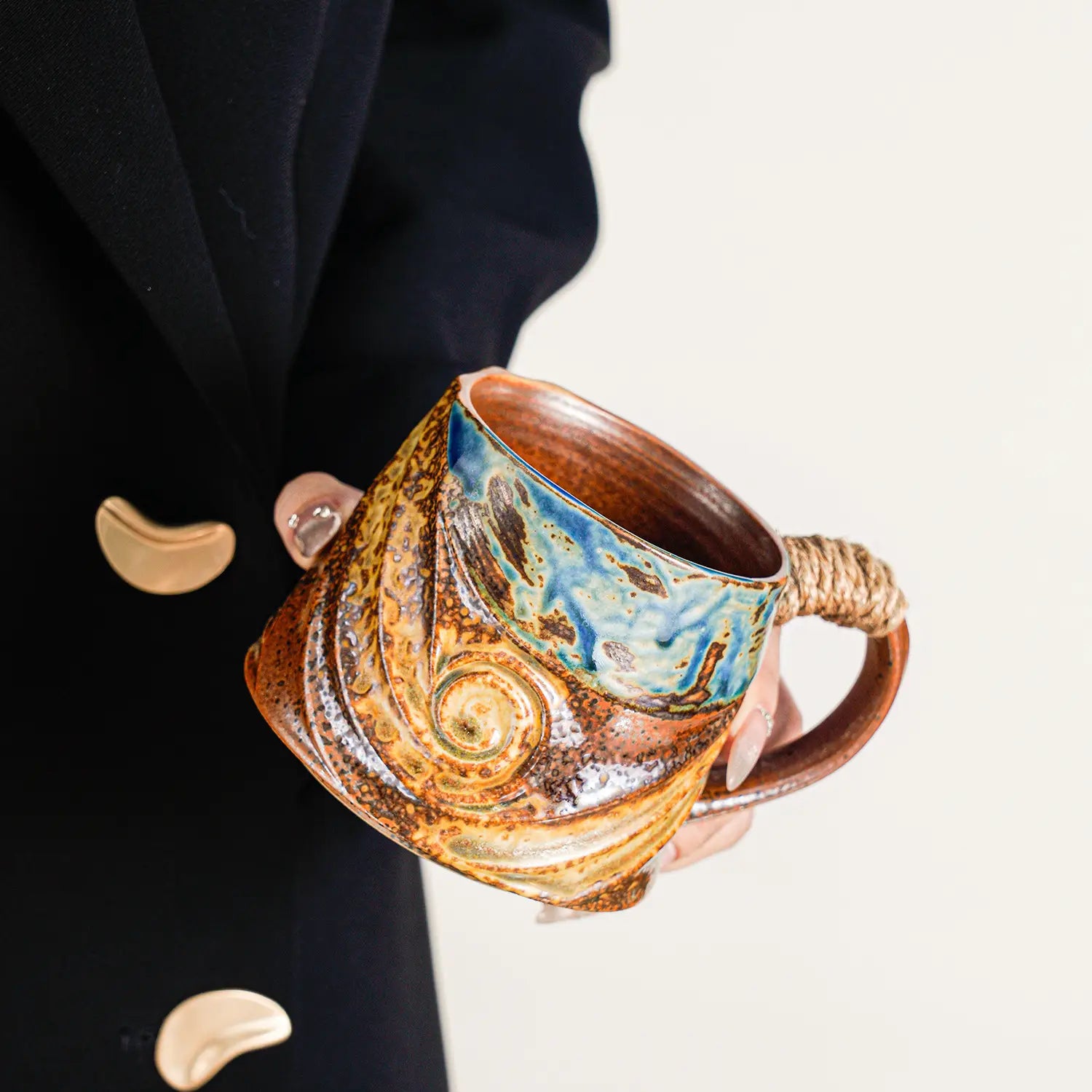 Vintage Crackled Glaze Ceramic Mug with Unique Shape Luxury Ceramic Cup Drinkware