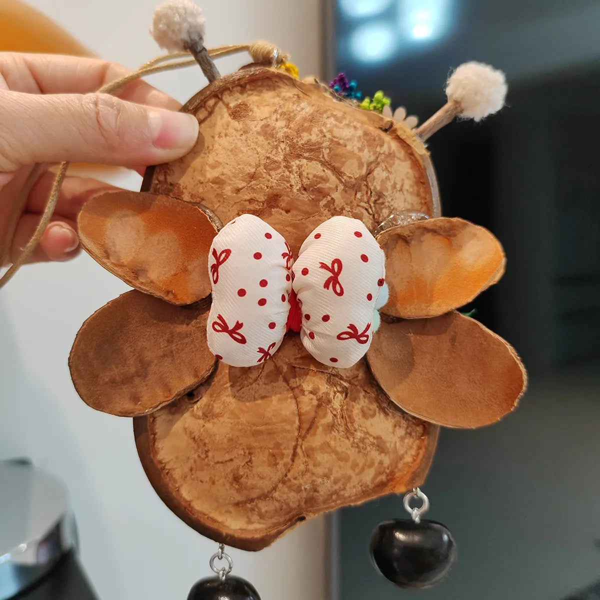 DIY Double-sided Bear & Bee Soybean Pod Doll Natural Plant Material Handbag Pendant