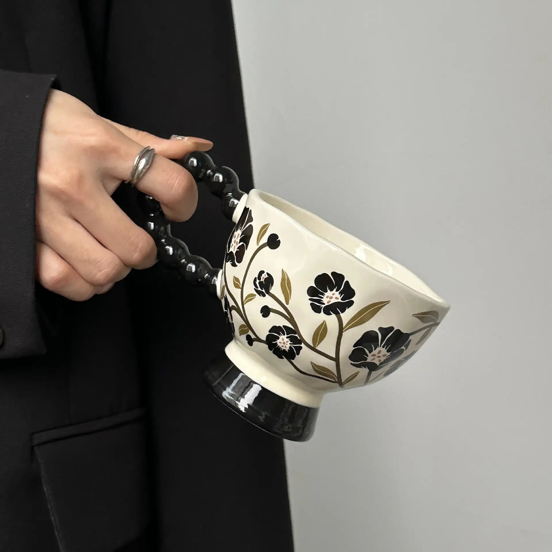 Hand-Painted Floral Ceramic Mug Vintage-Style High-Heeled Tea Cup Pottery Latte Mug