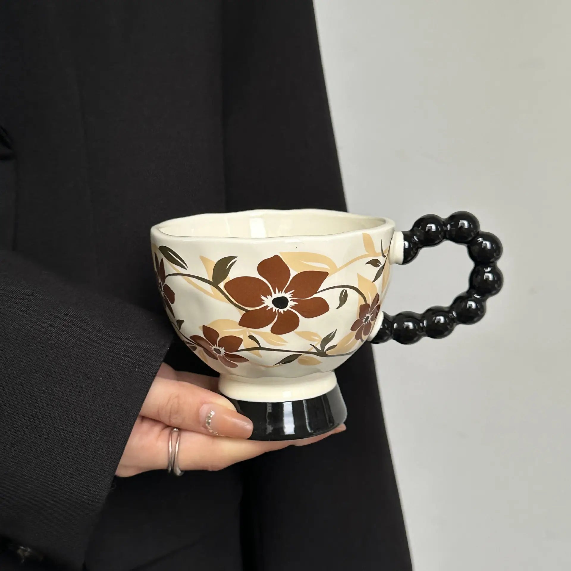Hand-Painted Floral Ceramic Mug Vintage-Style High-Heeled Tea Cup Pottery Latte Mug