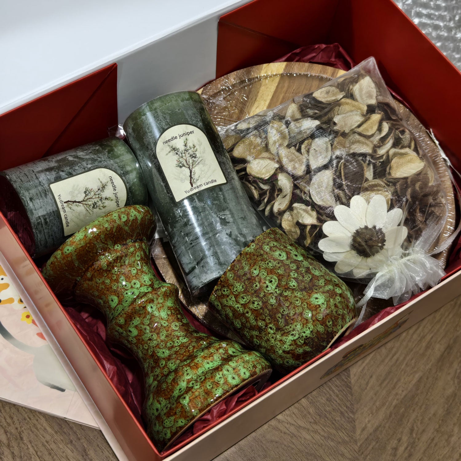 Handmade Scented Candle Set with Ceramic Holder Pine & Lavender Fragrance Candle