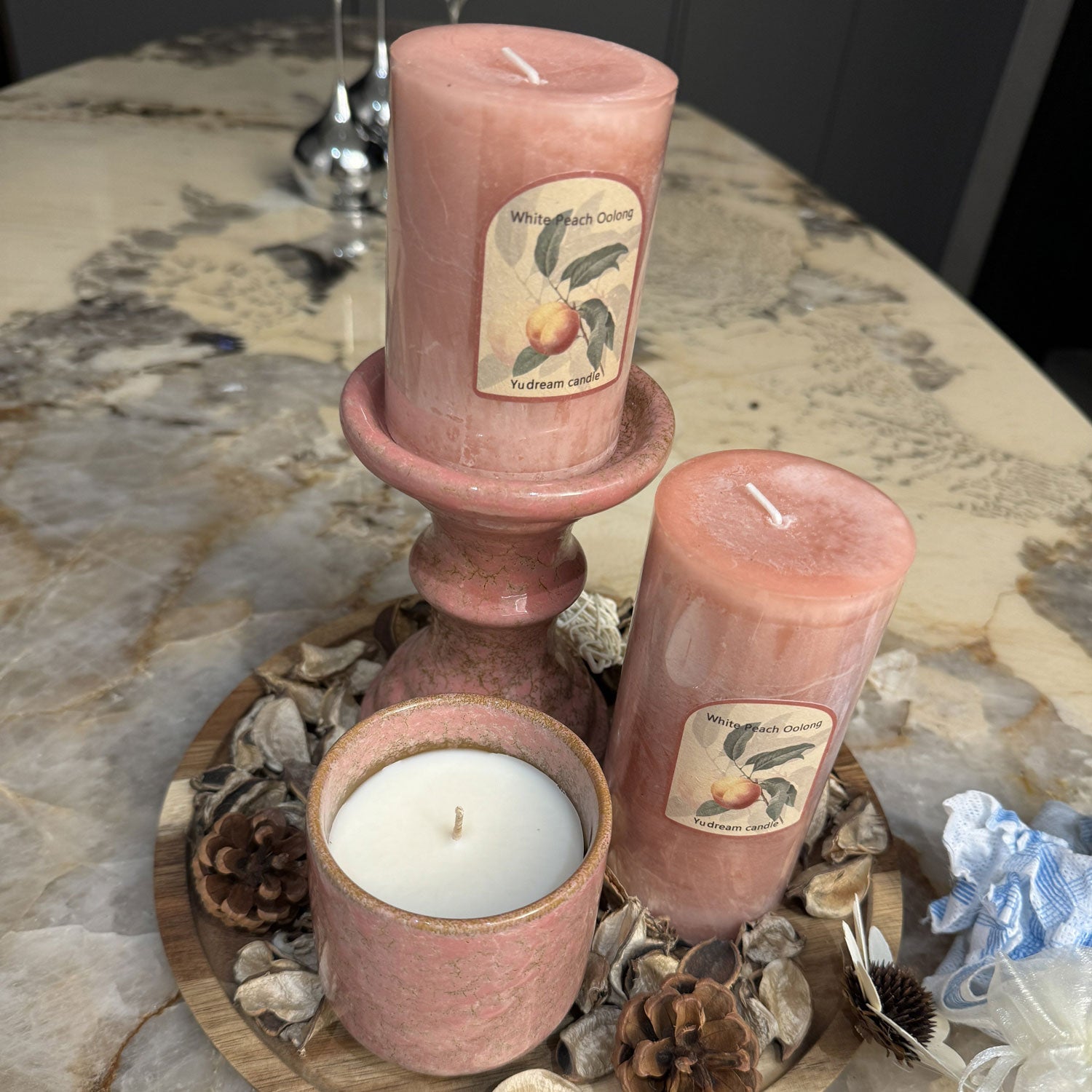 White Peach Oolong Scented Candle Set with Wooden Tray Ceramic Holder Candle