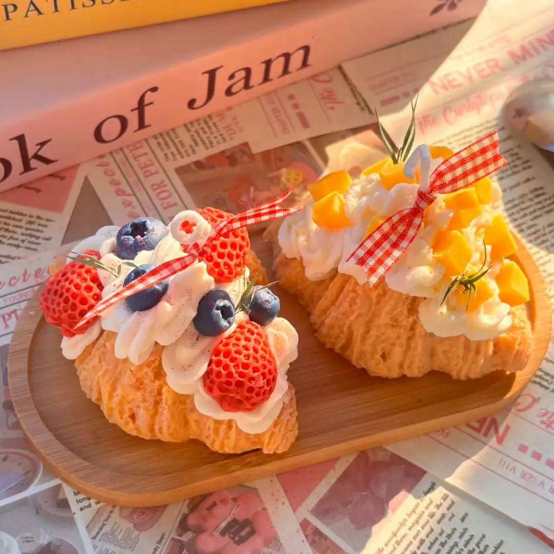 Realistic Croissant Bread Shaped Scented Candles Pastry Design Aromatherapy Candle Sweet Bread Gift Candle