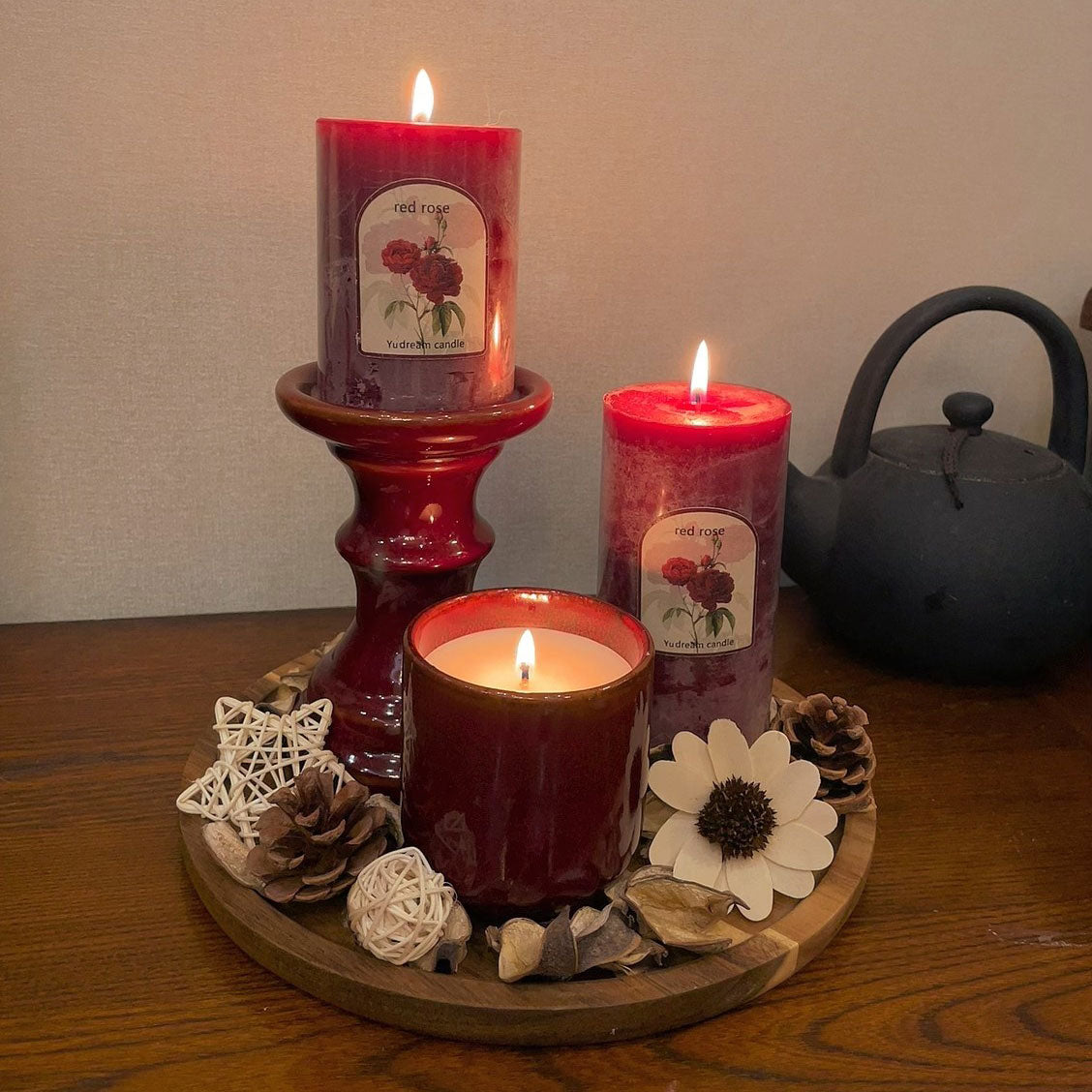 Red Rose Scented Candle Set Natural Soy Wax Candle with Wooden Tray & Holder